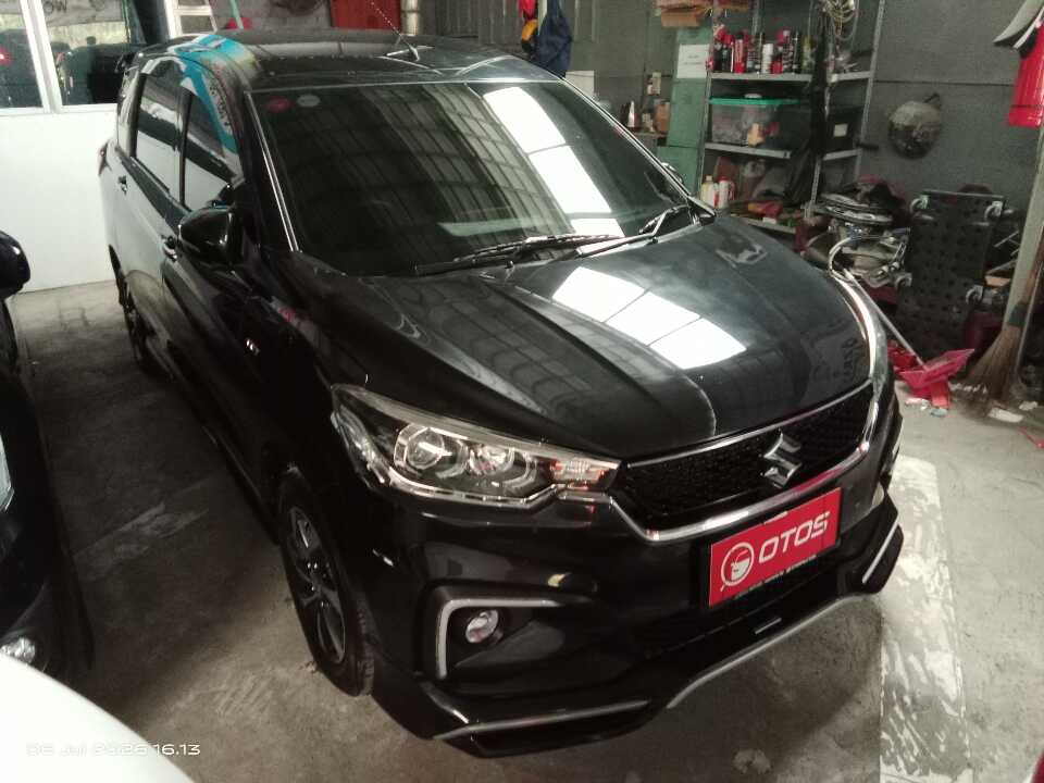 2022 Suzuki Ertiga 1.5 Sport - Foto 1 dari 9
